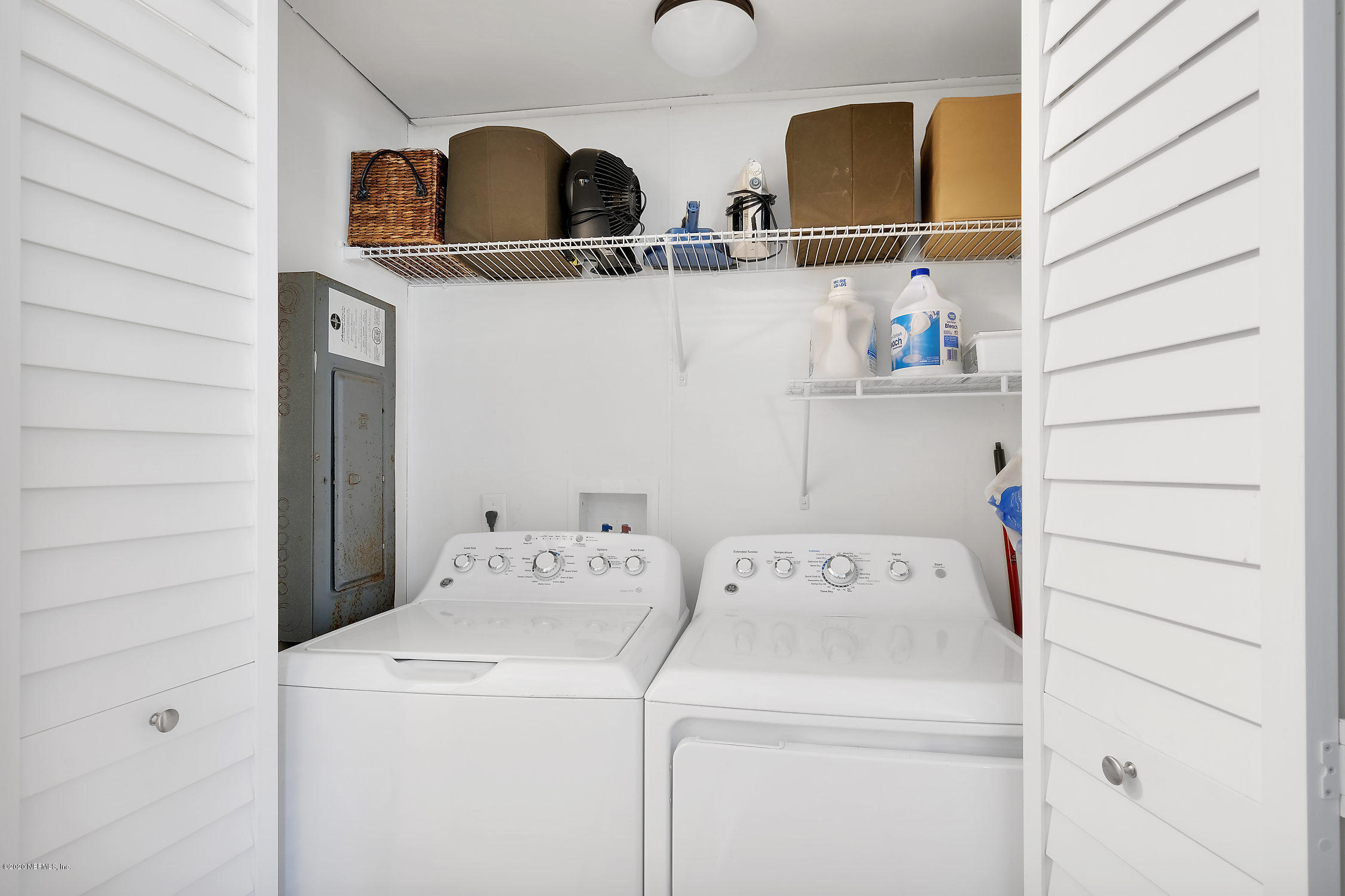 890 Palermo Road St. Augustine, FL 32086 - Photo 18 of 25 a utility room with dryer and washer