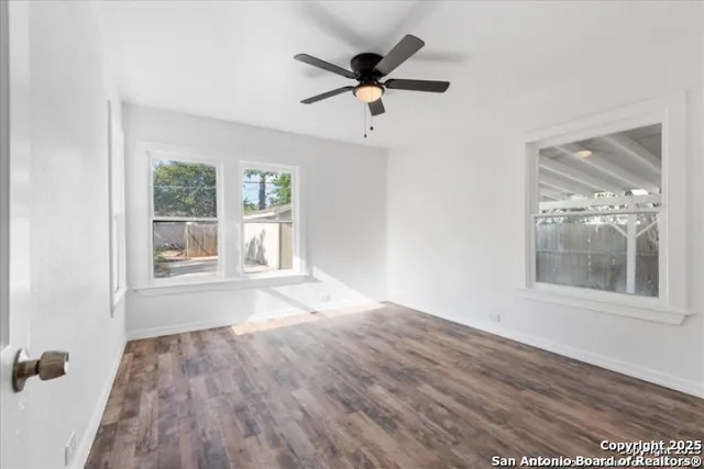 $2,000 | 2530 West Mistletoe Avenue, San Antonio, TX 78228