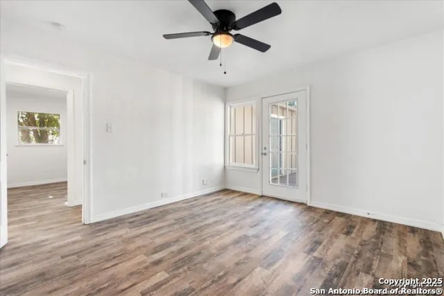 $2,000 | 2530 West Mistletoe Avenue, San Antonio, TX 78228