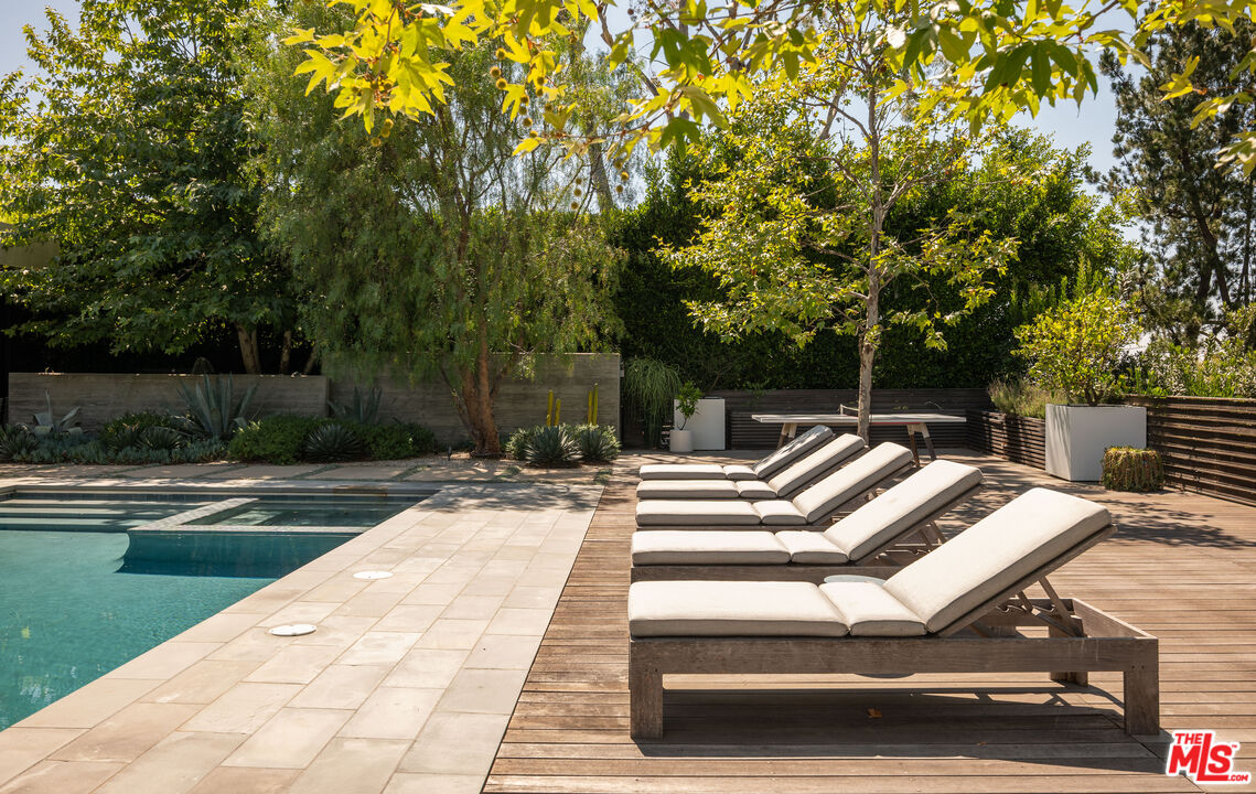 1885 Carla Ridge Beverly Hills, CA 90210 - Photo 47 of 50