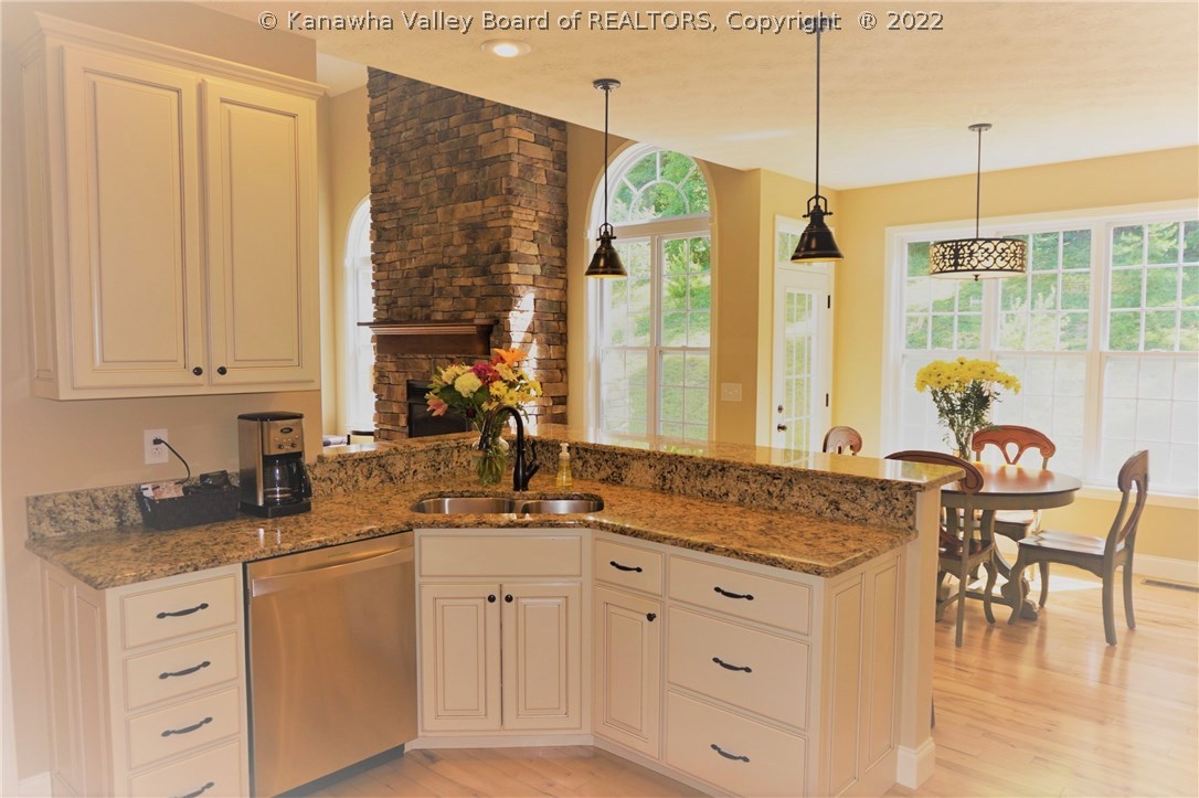 135 Killarney Road Winfield, WV 25213 - Photo 8 of 28 Gallery Image 8
