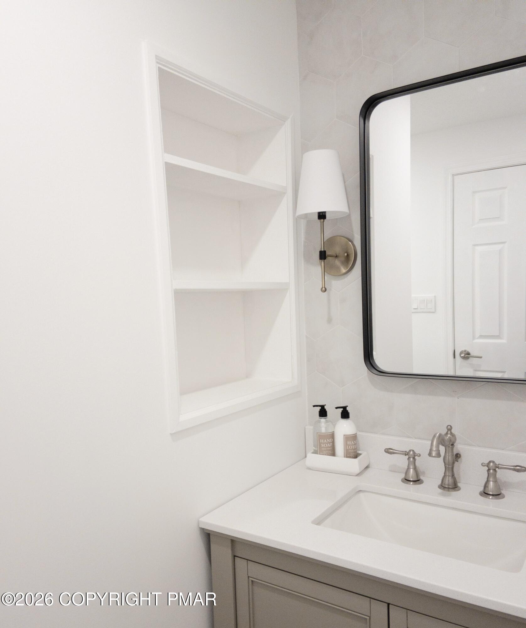 1214 Clover Road Long Pond, PA 18334 - Photo 28 of 47 image27