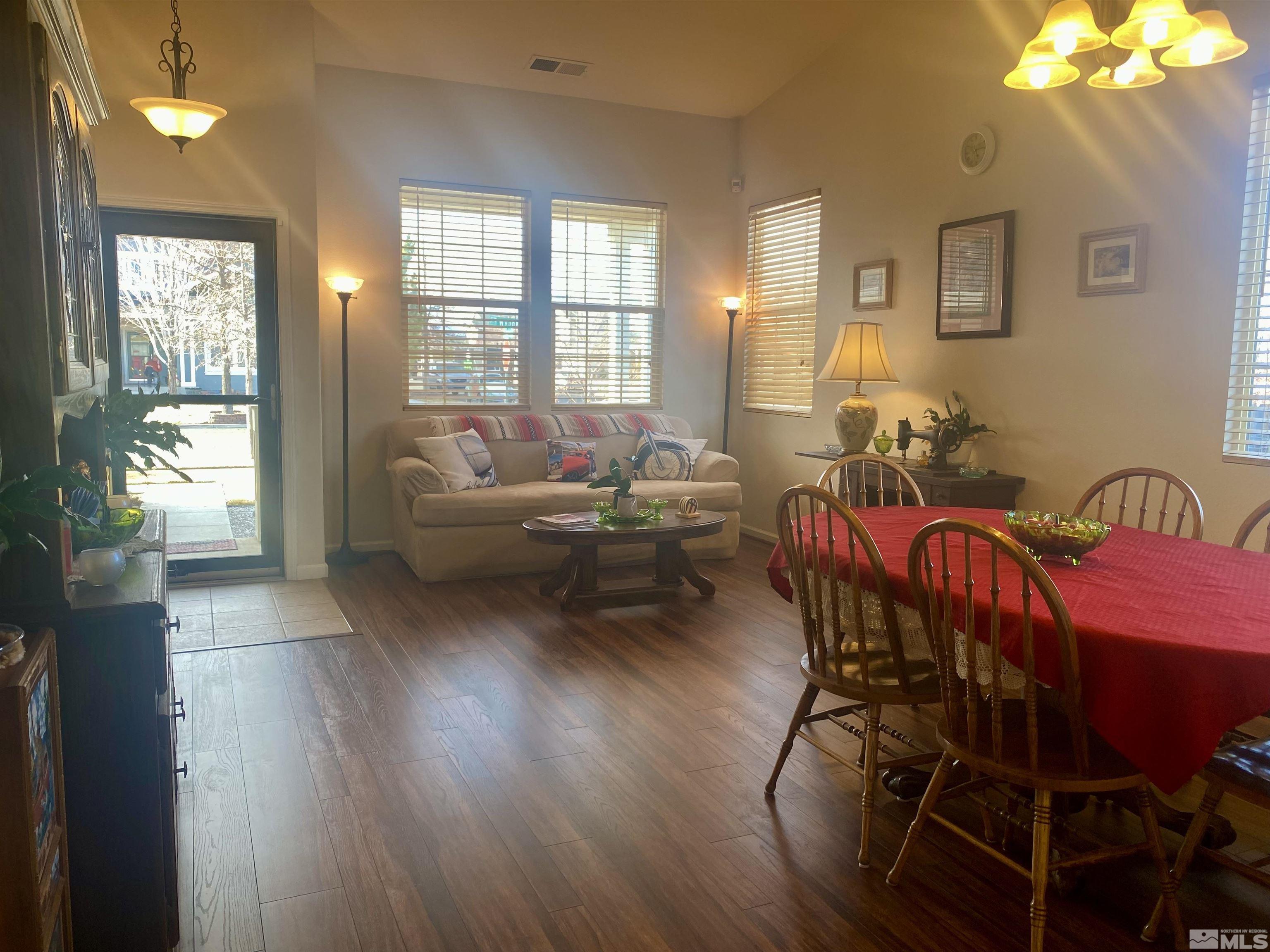 8902 Wynne Street Reno, NV 89506 - Photo 3 of 19 Photo 4