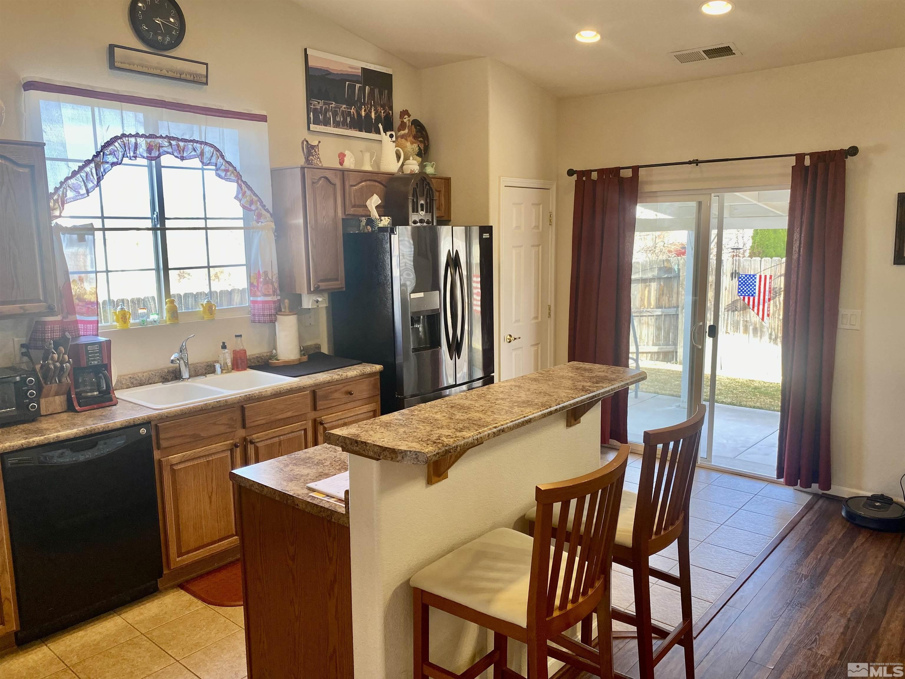 8902 Wynne Street Reno, NV 89506 - Photo 5 of 19 Photo 6