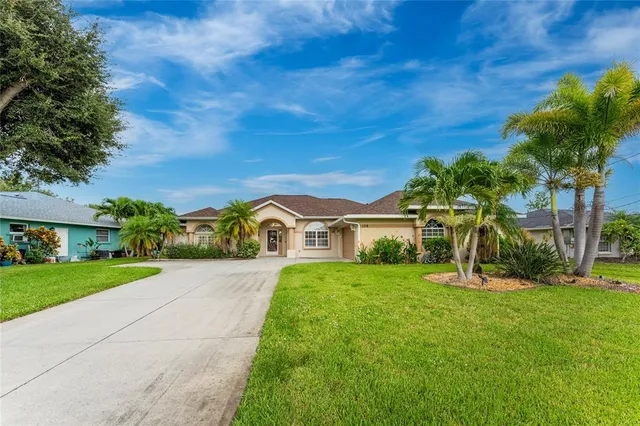 $450,000 | 138 Broadmoor Lane, Rotonda West, FL 33947