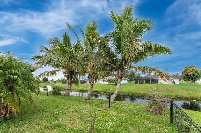 $450,000 | 138 Broadmoor Lane, Rotonda West, FL 33947