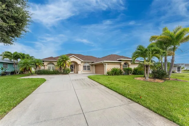 $450,000 | 138 Broadmoor Lane, Rotonda West, FL 33947