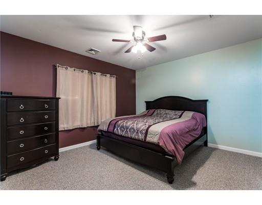 172 Wrentham Road Springfield, MA 01119 - Photo 11 of 22