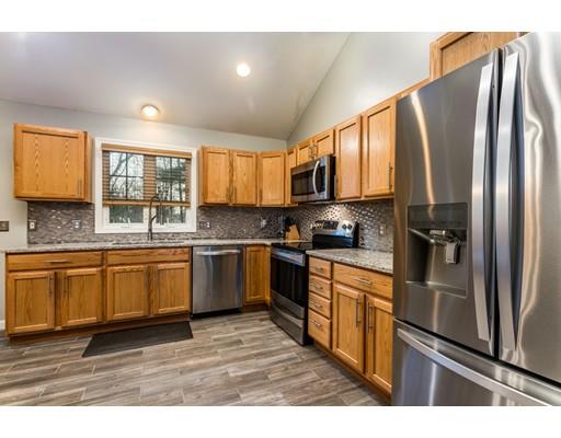 172 Wrentham Road Springfield, MA 01119 - Photo 5 of 22
