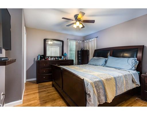 172 Wrentham Road Springfield, MA 01119 - Photo 10 of 22