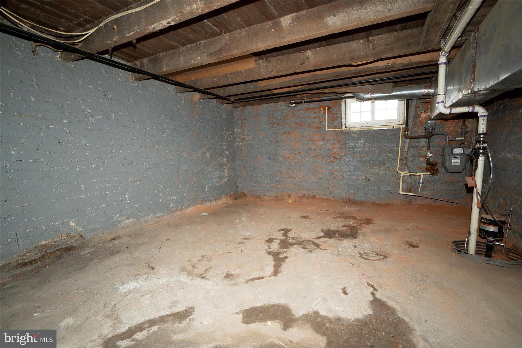 1432 Carroll Street Baltimore, MD 21230 - Photo 25 of 29 a view of a room with rack on the wall