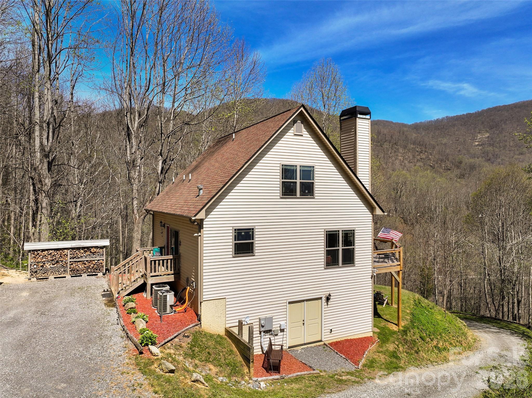 4823 Max Patch Road Clyde, NC 28721 - Photo 29 of 32