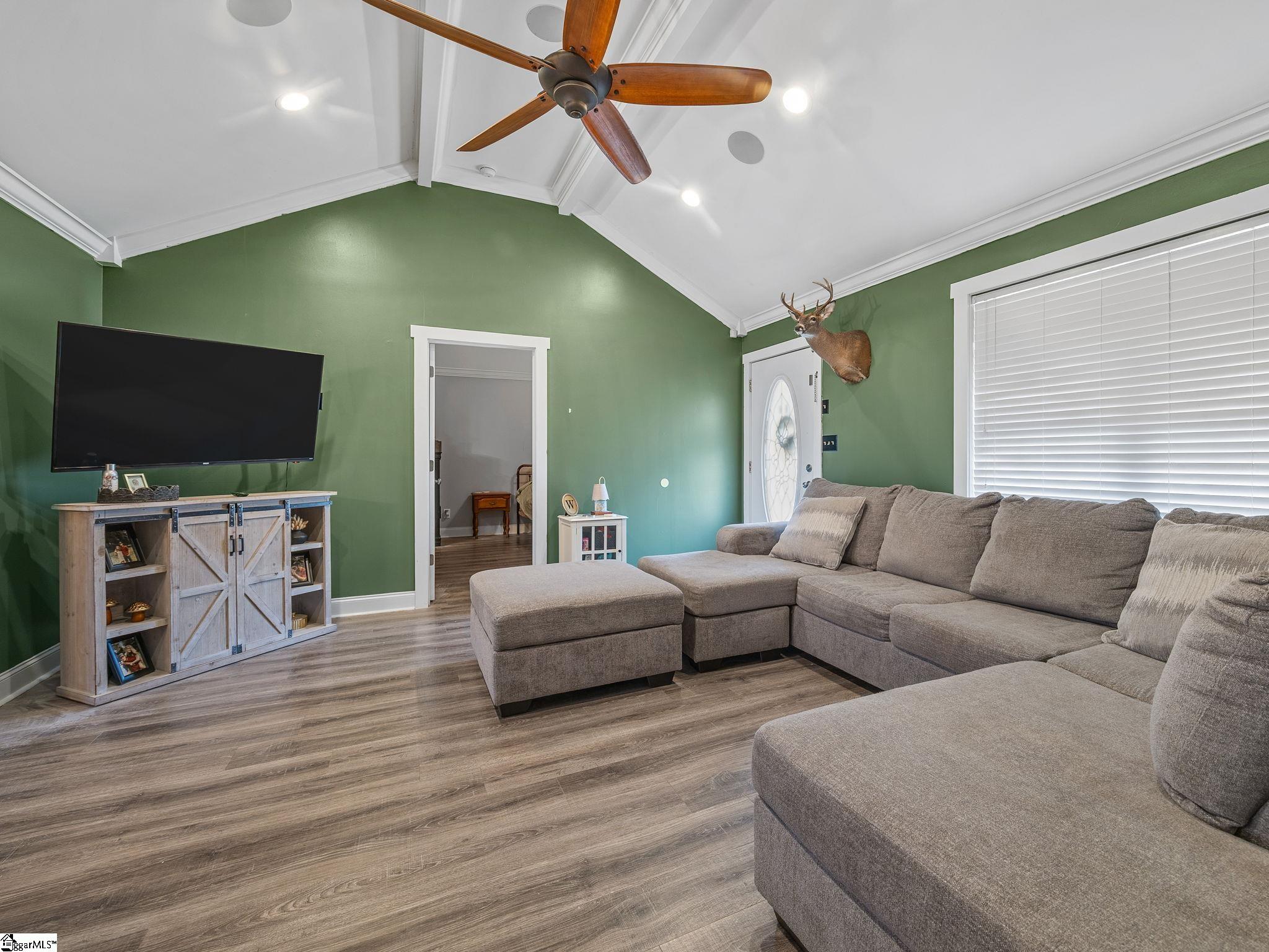 1515 Rainbow Lake Road Inman, SC 29349 - Photo 9 of 30 Gallery Image 9