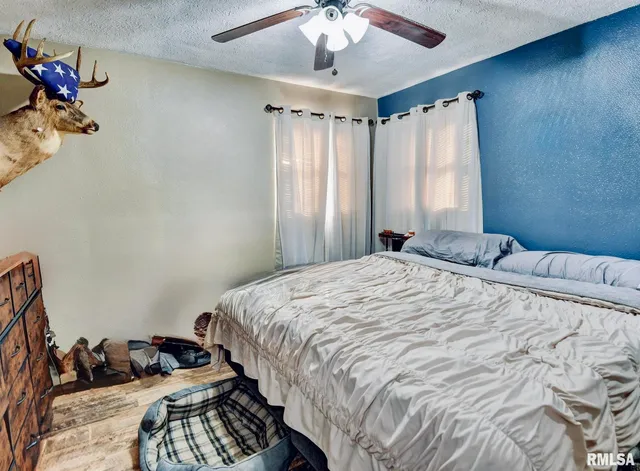 $135,900 | 701 West Prairie Street, Taylorville, IL 62568