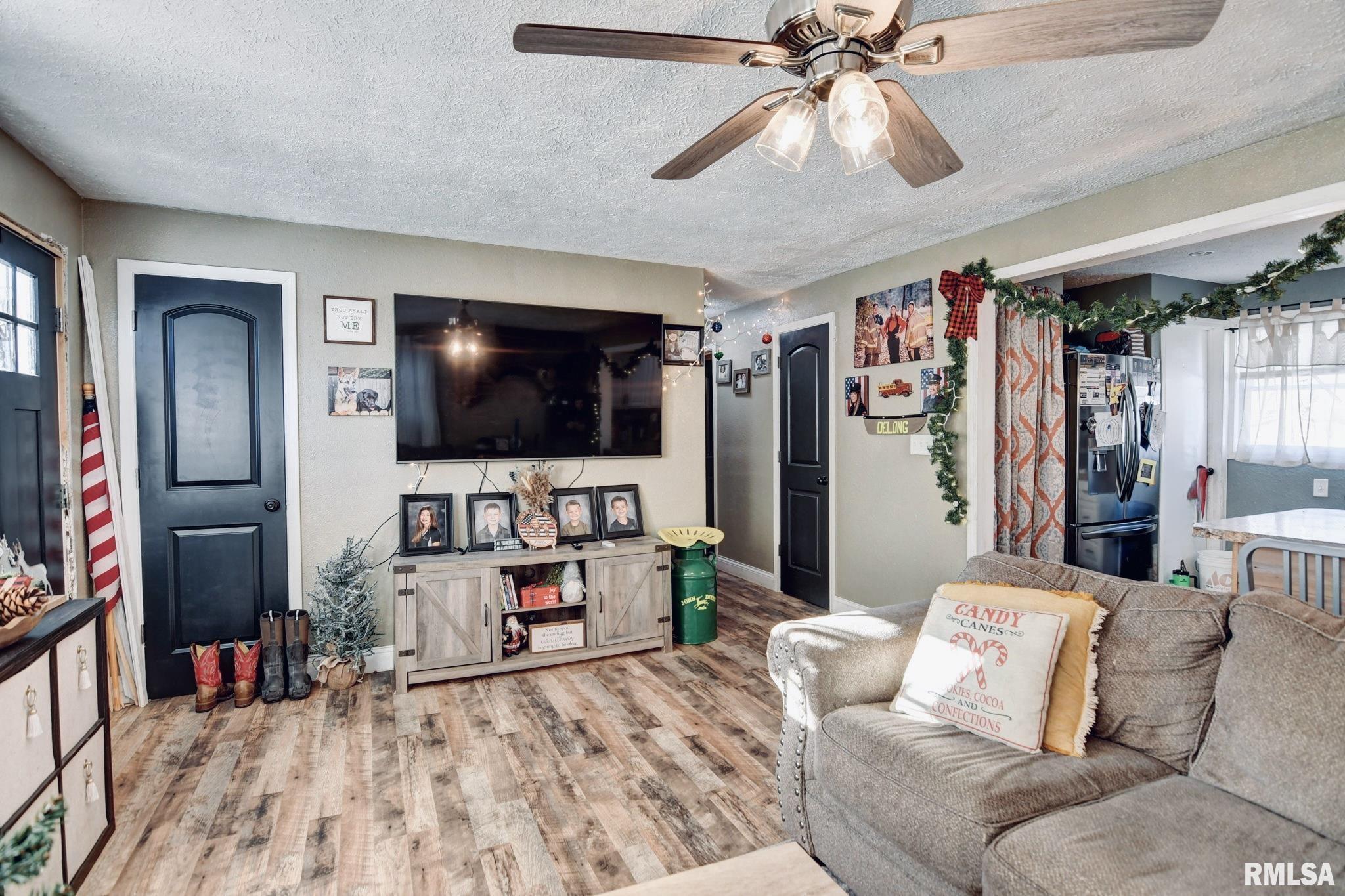 701 West Prairie Street Taylorville, IL 62568 - Photo 5 of 19