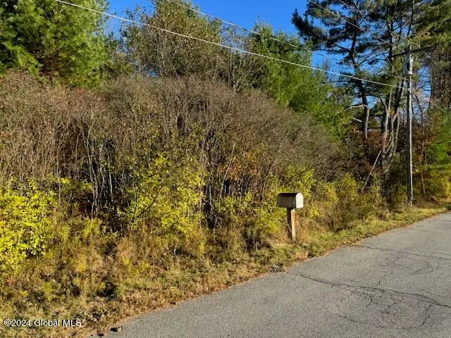 $199,500 | 30 Vanare Lane, Lake Luzerne, NY 12846