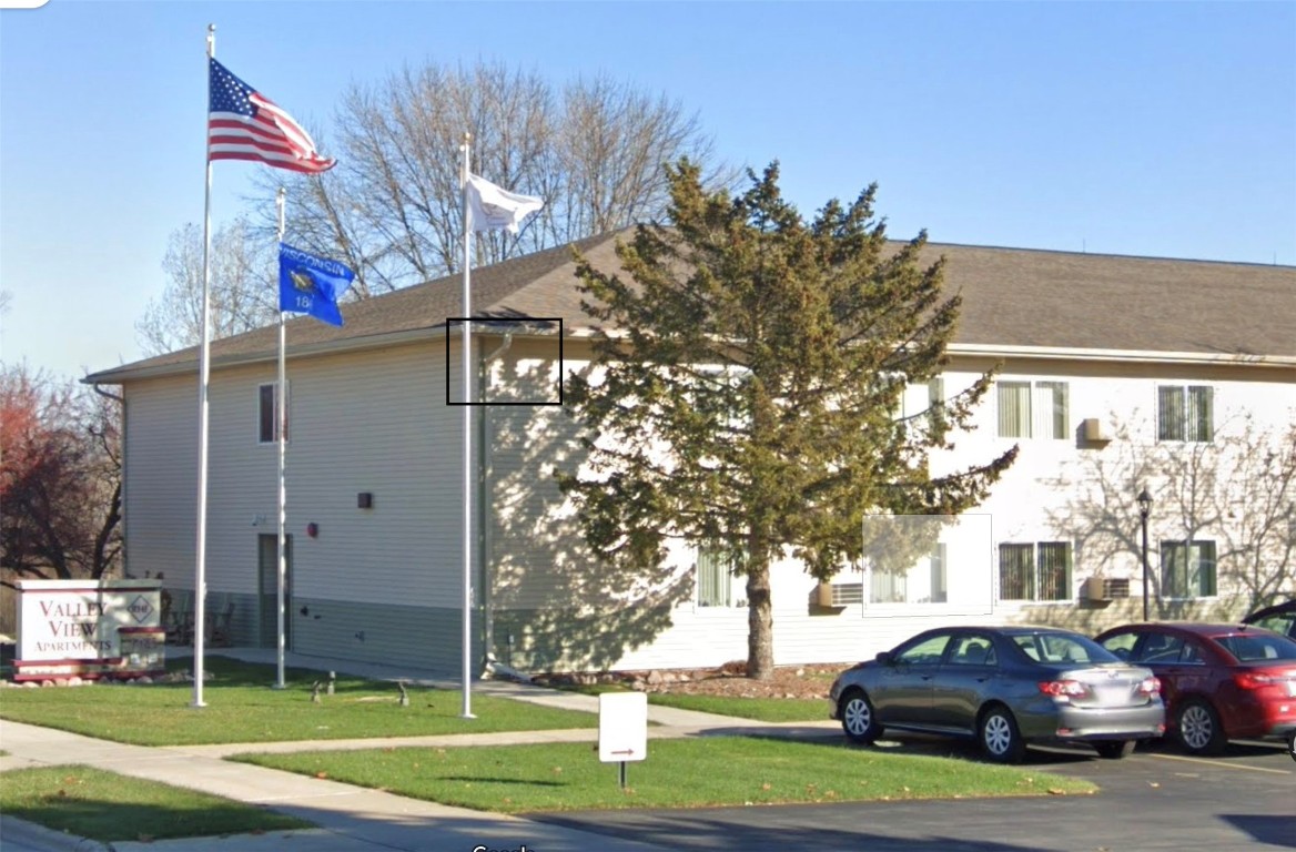 1485 North 7th Street Manitowoc, WI 54220 - Photo 4 of 11