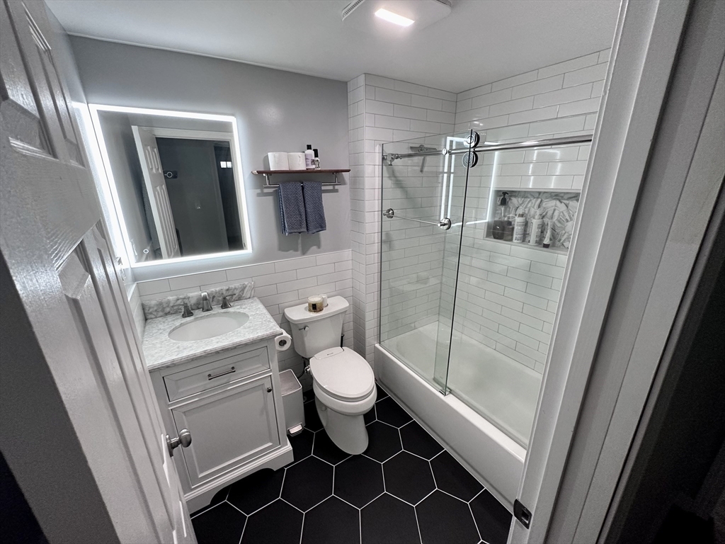 9 Sunset Avenue Holbrook, MA 02343 - Photo 29 of 40