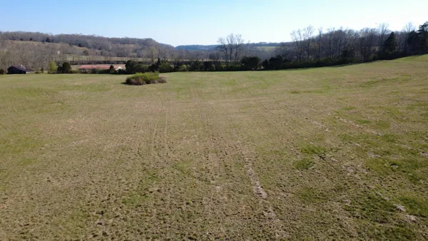a view of an outdoor space and a yard