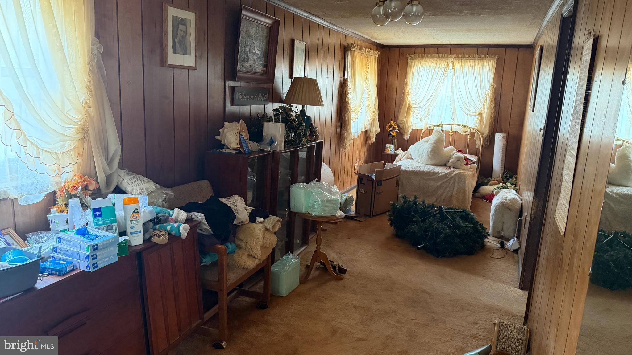 537 Dandelion Road Millville, NJ 08332 - Photo 14 of 33 a room with furniture and a window