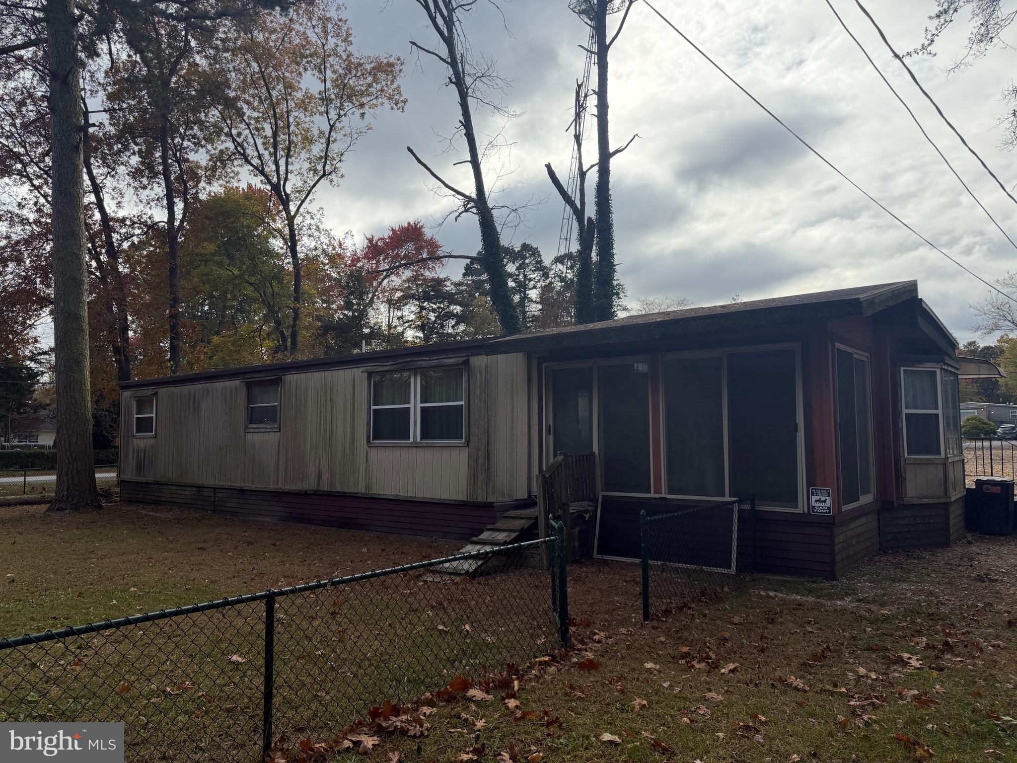 537 Dandelion Road Millville, NJ 08332 - Photo 22 of 33 a view of backyard with cabin