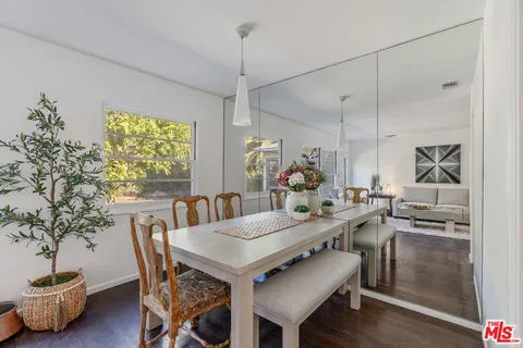 $1,895,000 | 3031 South Bentley Avenue, Los Angeles, CA 90064