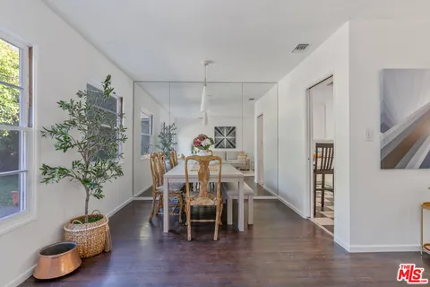 $1,895,000 | 3031 South Bentley Avenue, Los Angeles, CA 90064