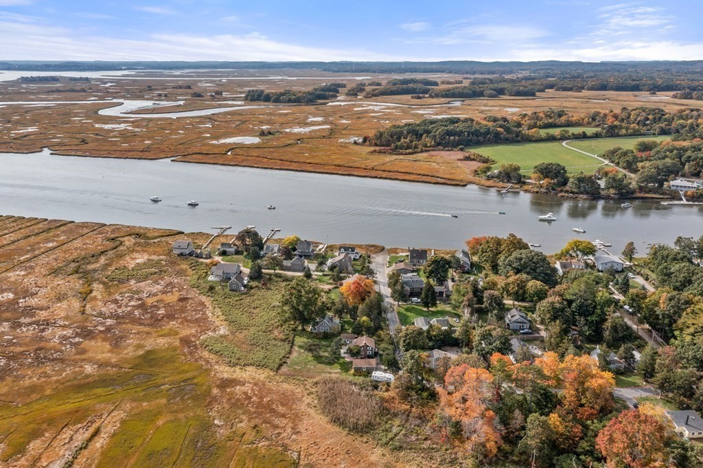 71 Cottage Road Newbury, MA 01951 - Photo 5 of 42 Gallery Image 5