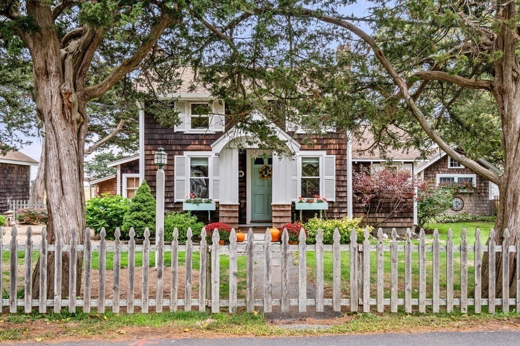 71 Cottage Road Newbury, MA 01951 - Photo 8 of 42 Gallery Image 8