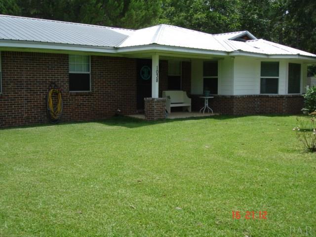 1038 Isabella Road Cantonment, FL 32533 - Photo 4 of 19