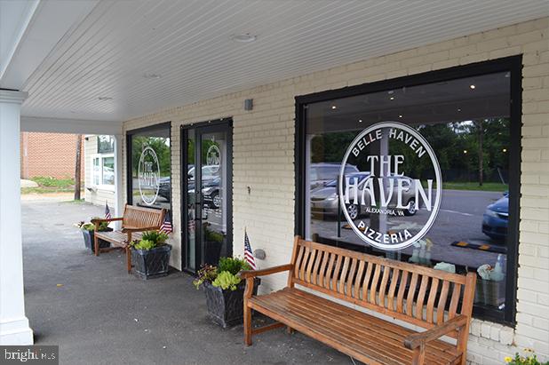 6404 13th Street Alexandria, VA 22307 - Photo 12 of 22