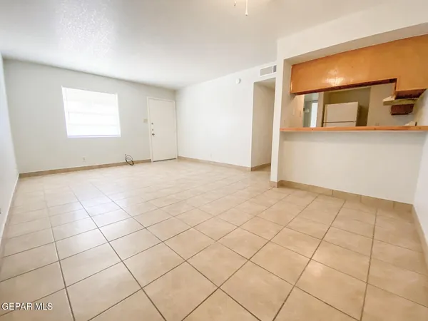 $670 | 4700 Maxwell Avenue, Unit 22, El Paso, TX 79904