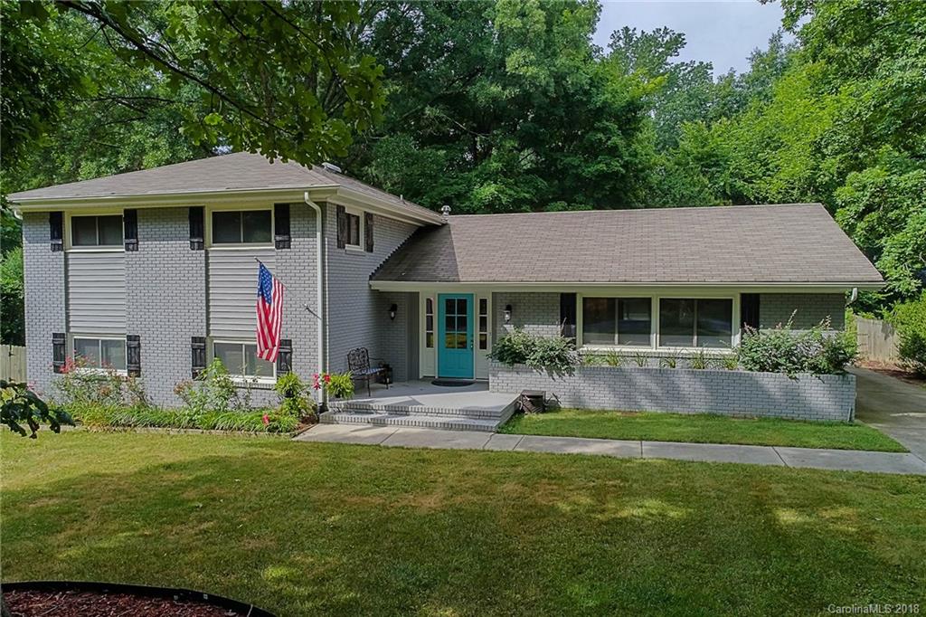 5918 Gate Post Road, Unit 7 Charlotte, NC 28211 - Photo 1 of 36 Gallery Image 1