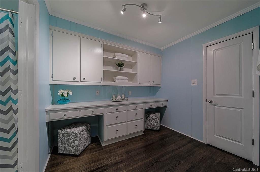 5918 Gate Post Road, Unit 7 Charlotte, NC 28211 - Photo 18 of 36 Gallery Image 18