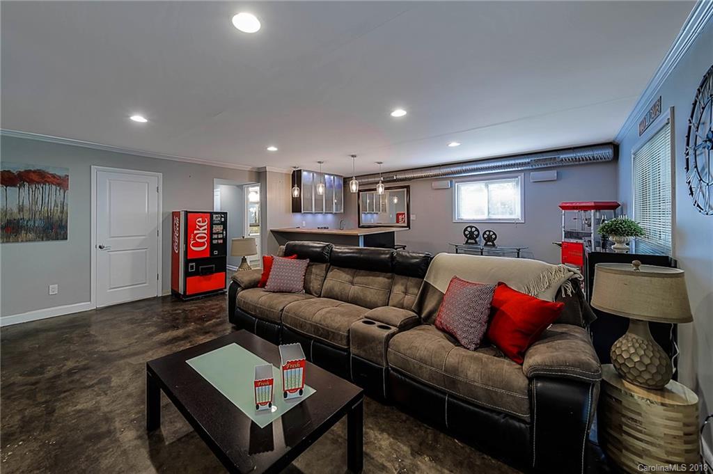 5918 Gate Post Road, Unit 7 Charlotte, NC 28211 - Photo 24 of 36 Gallery Image 24