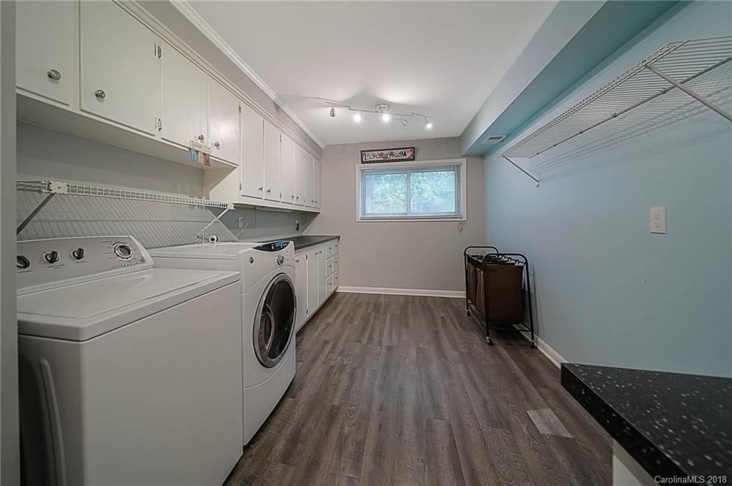 5918 Gate Post Road, Unit 7 Charlotte, NC 28211 - Photo 27 of 36 Gallery Image 27