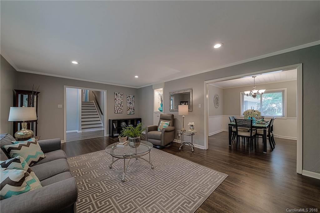 5918 Gate Post Road, Unit 7 Charlotte, NC 28211 - Photo 6 of 36 Gallery Image 6