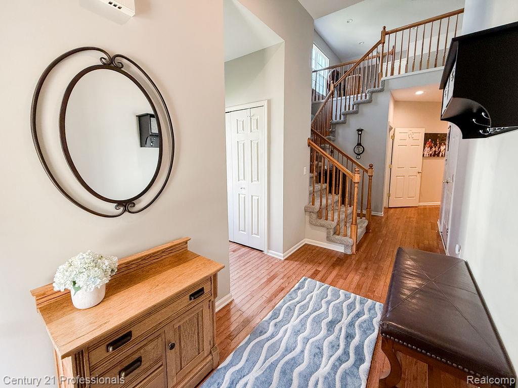 767 East Bluff Court Rochester Hills, MI 48306 - Photo 15 of 52