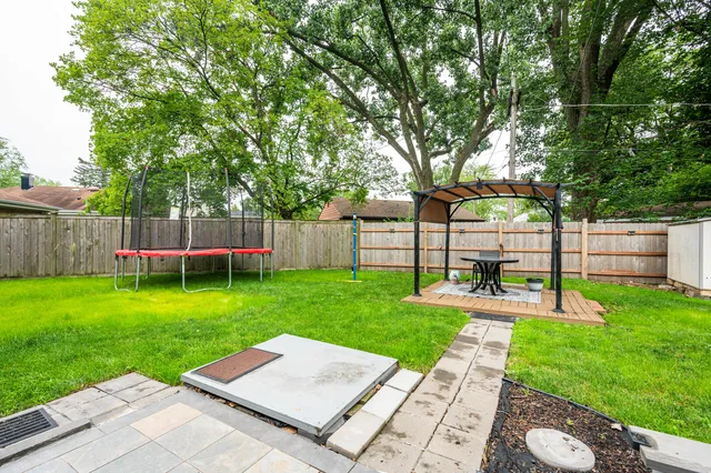 $410,000 | 412 Ridgeland Avenue, Elmhurst, IL 60126