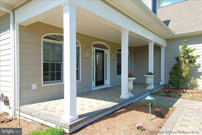 124 Kehm Road Queenstown, MD 21658 - Photo 4 of 27 Exterior (Front)