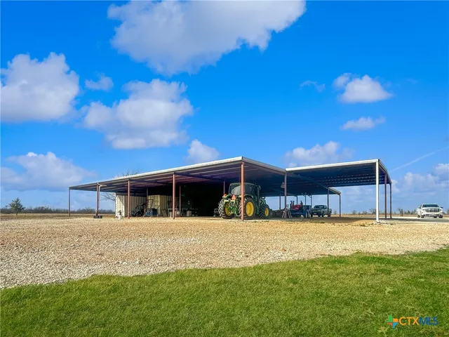 $1,900,000 | 1747 Cr 139 Loop, Cameron, TX 76520