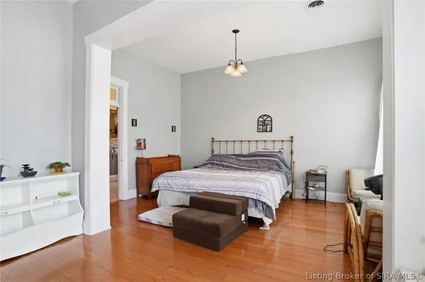 $349,999 | 302 Jefferson Street, Madison, IN 47250