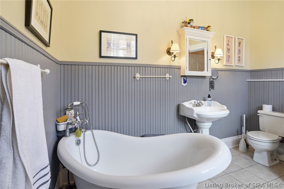 302 Jefferson Street Madison, IN 47250 - Photo 35 of 50