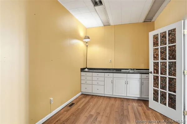 $349,999 | 302 Jefferson Street, Madison, IN 47250