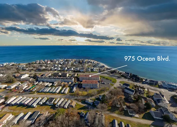 $484,900 | 975 Ocean Boulevard, Unit #1, Hampton, NH 03842