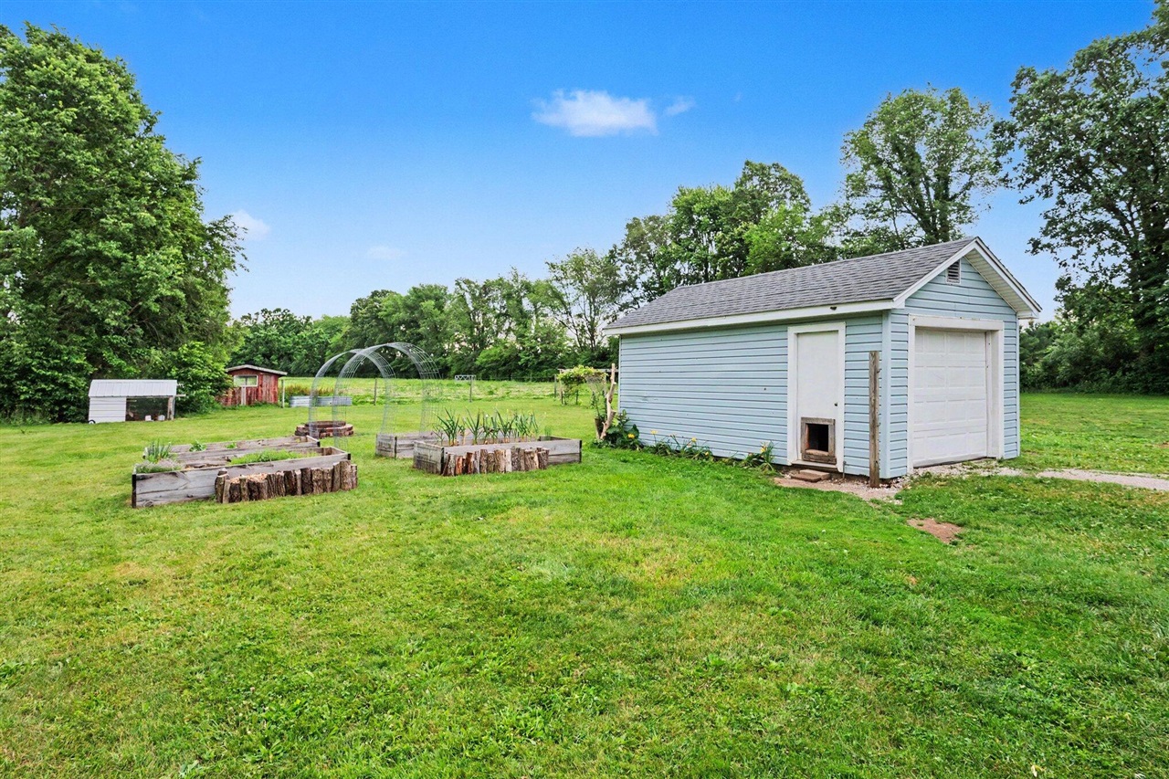 64311 Lutz Road Constantine, MI 49042 - Photo 19 of 27