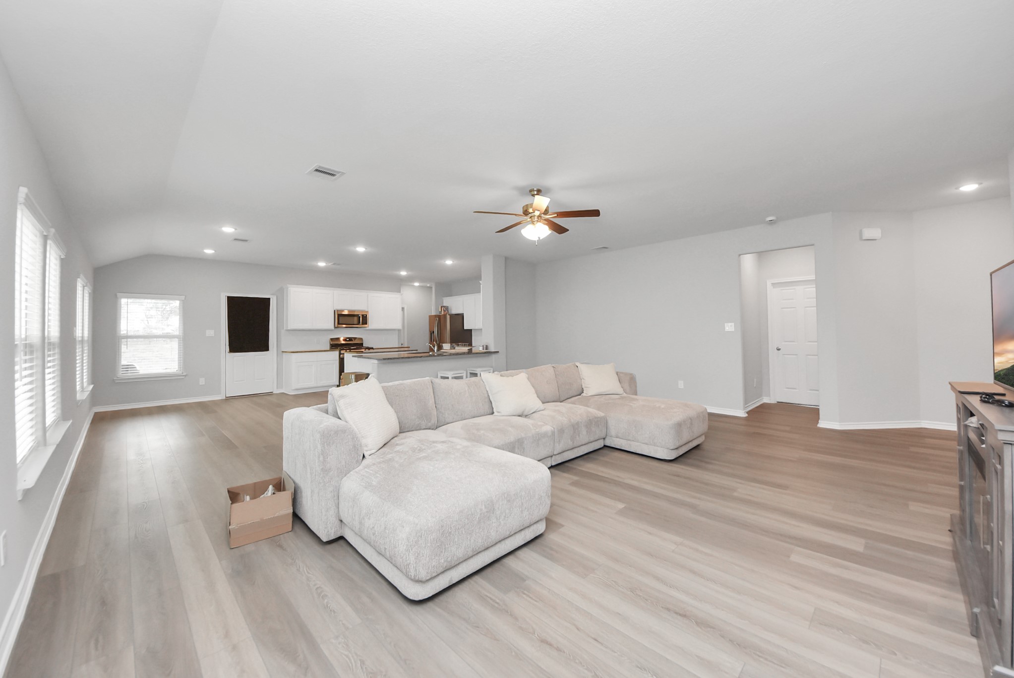 195 South Colbert Street Dayton, TX 77535 - Photo 14 of 43