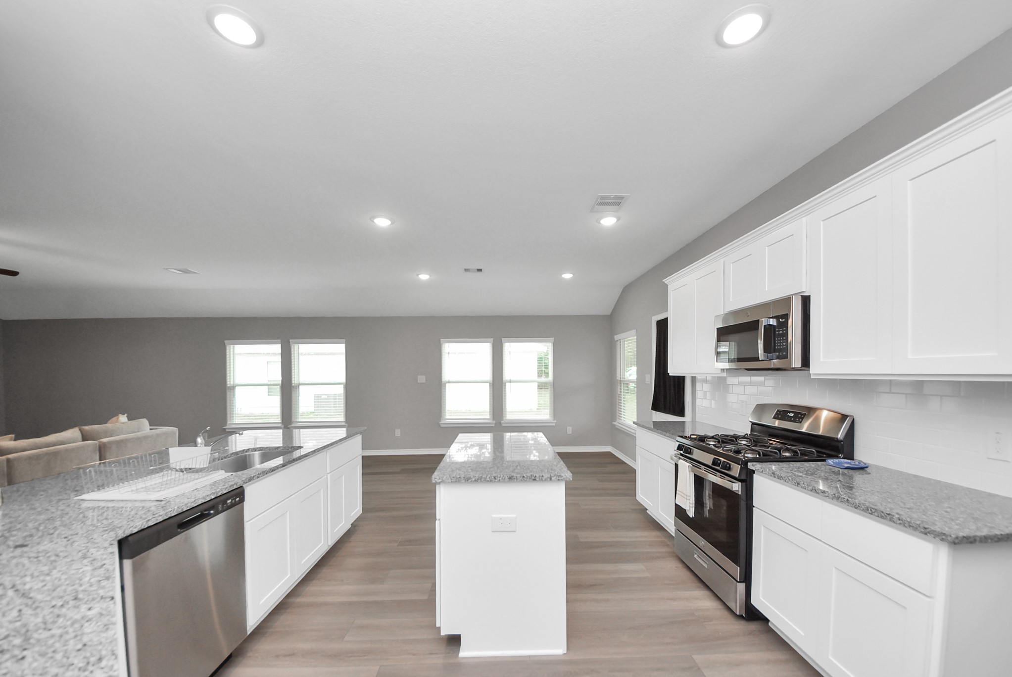 195 South Colbert Street Dayton, TX 77535 - Photo 25 of 43