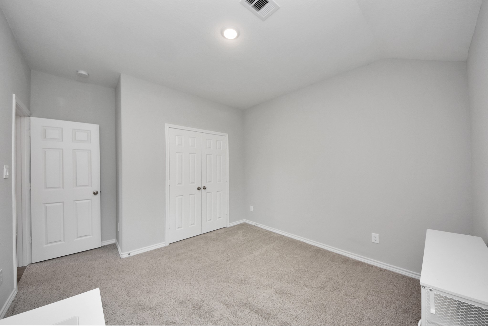 195 South Colbert Street Dayton, TX 77535 - Photo 8 of 43