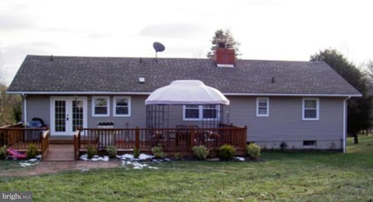 Exterior (Rear)